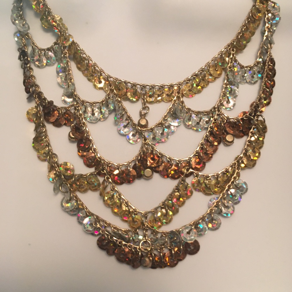 Sequin layered netted gold necklace